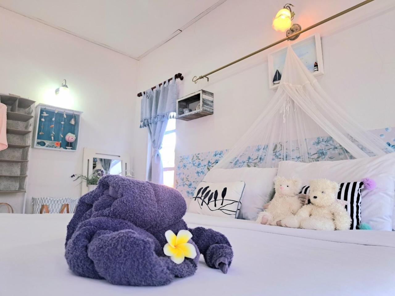 Prathana Garden Beach Resort Hua Hin Exterior photo