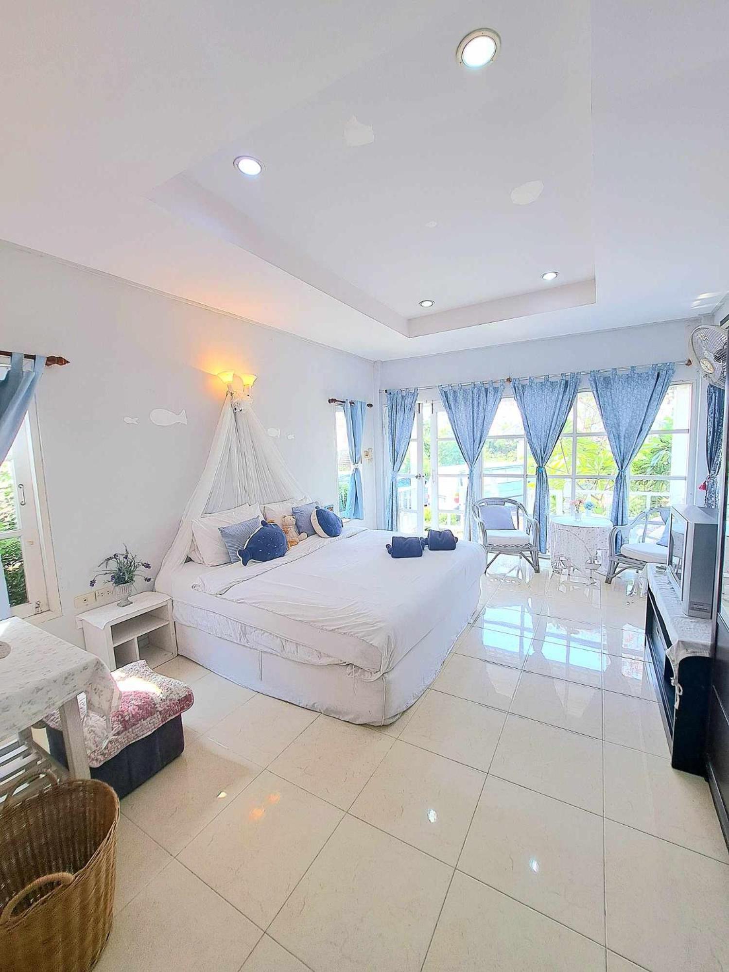 Prathana Garden Beach Resort Hua Hin Exterior photo